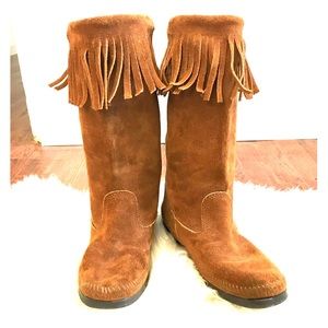 🍀🍀 MINNETONKA SUEDE MOCCASIN BOOTS 🍀🍀